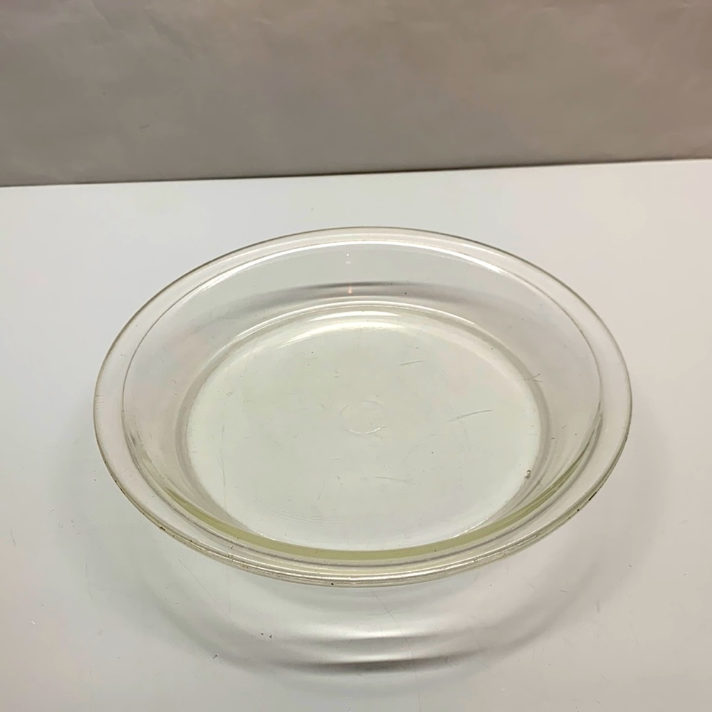 Vintage Pyrex clear Pie Plate 9 1/2”